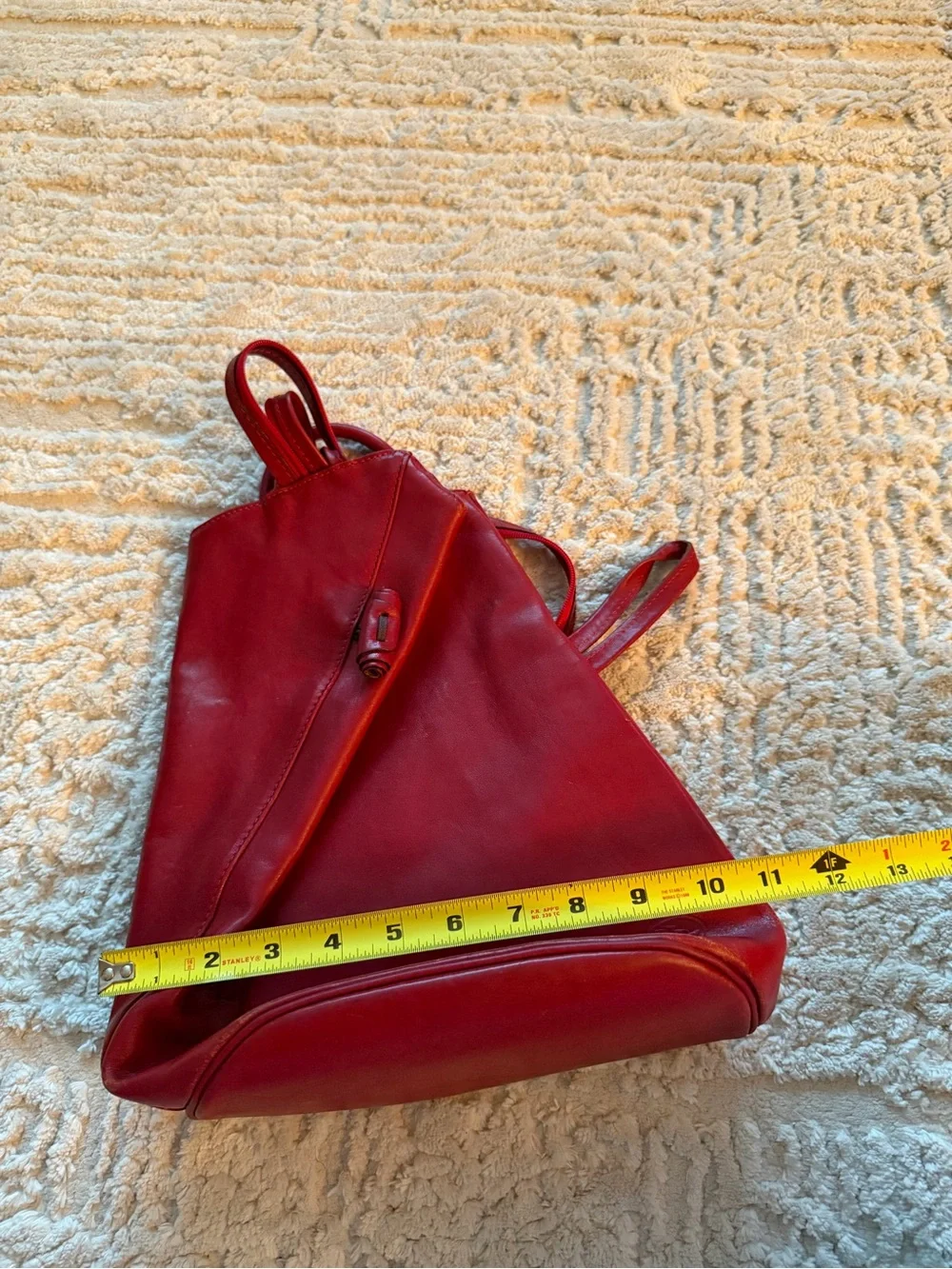 Kevim red leather backpack